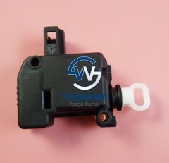 Volkswagen Golf 4 Bagaj Kilit Motoru 3B0959781B OEM / ORJINAL